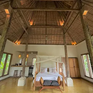 thani-villa.ubudhotelsnow.com/